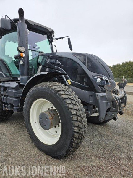 - 2017 Valtra S374 - Farm tractor: picture 4 - 2017 Valtra S374 - Farm tractor: picture 4