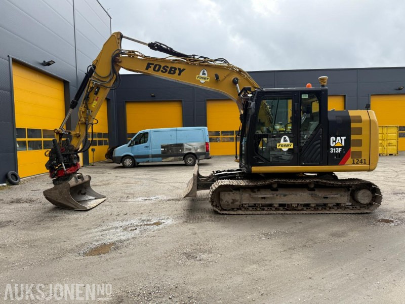 2018 Cat 313FL BELTEGRAVER MASKINSTYRING R5 ROTOTILT 3 SKUFFER SERVICEHISTORIKK. - Excavator: picture 1 2018 Cat 313FL BELTEGRAVER MASKINSTYRING R5 ROTOTILT 3 SKUFFER SERVICEHISTORIKK. - Excavator: picture 1