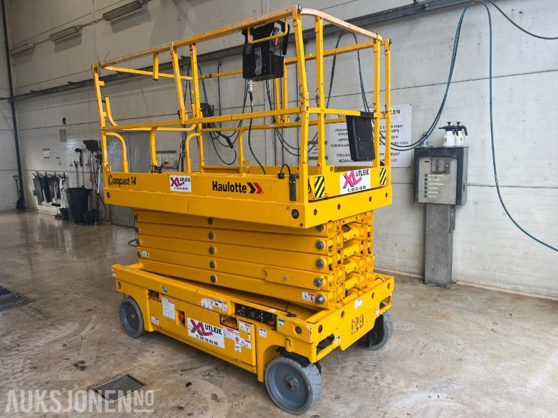 2019 Haulotte Compact 14 Sakselift - 221 timer. - Aerial platform: picture 1 2019 Haulotte Compact 14 Sakselift - 221 timer. - Aerial platform: picture 1