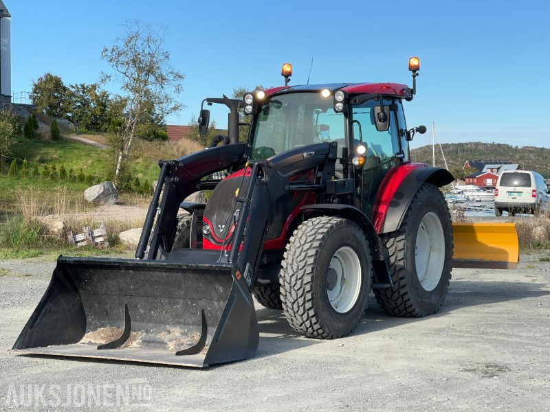 2023 Valtra A95 - Mye utstyr, lite brukt - Farm tractor: picture 1 2023 Valtra A95 - Mye utstyr, lite brukt - Farm tractor: picture 1