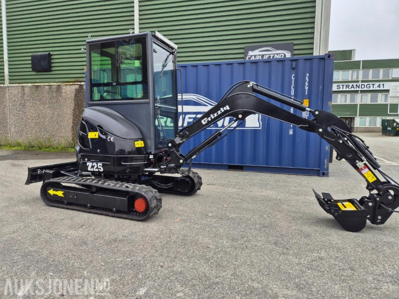 2025 Andre Grizzly Z25 Zerotail m/Hytte & Teleskopunderstell - Mini excavator: picture 2 2025 Andre Grizzly Z25 Zerotail m/Hytte & Teleskopunderstell - Mini excavator: picture 2