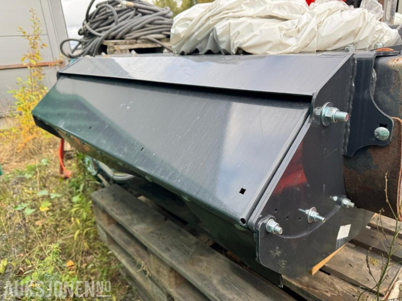 Agricultural machinery 2018 KUHN J6402 KANTKLIPPER: picture 10 Agricultural machinery 2018 KUHN J6402 KANTKLIPPER: picture 10