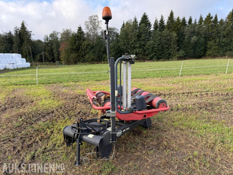 Agricultural machinery Vicon BW1100 Manuell rundballepakker: picture 1