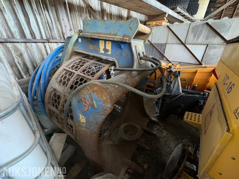 2007 Trevi Benne 3V Soldeskuffe m/S70 feste, Repobjekt - Attachment for Construction machinery: picture 1 2007 Trevi Benne 3V Soldeskuffe m/S70 feste, Repobjekt - Attachment for Construction machinery: picture 1