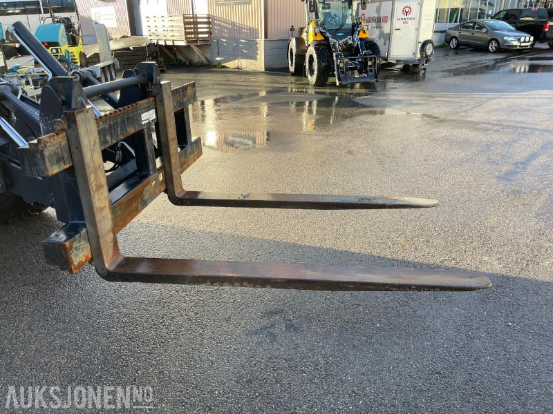 2011 SE Trading pallegaffel 180 cm BM feste - Attachment for Construction machinery: picture 1 2011 SE Trading pallegaffel 180 cm BM feste - Attachment for Construction machinery: picture 1