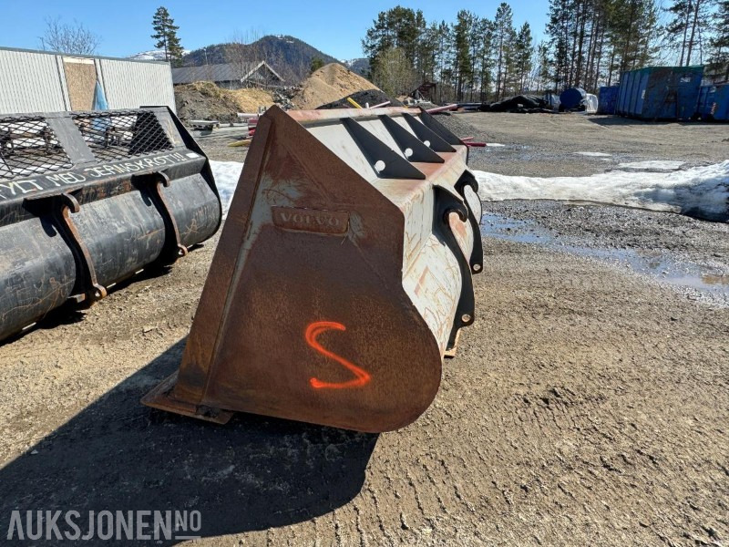 2012 Volvo 92564S Hjullasterskuff - Attachment for Construction machinery: picture 3 2012 Volvo 92564S Hjullasterskuff - Attachment for Construction machinery: picture 3