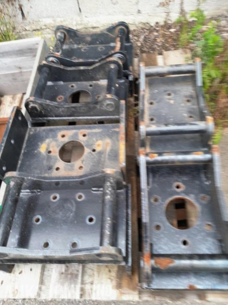 6stk S-40 grinder på stålplate og sideplate - Attachment for Construction machinery: picture 2 6stk S-40 grinder på stålplate og sideplate - Attachment for Construction machinery: picture 2
