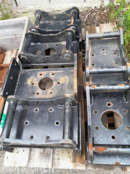 6stk S-40 grinder på stålplate og sideplate - Attachment for Construction machinery: picture 1 6stk S-40 grinder på stålplate og sideplate - Attachment for Construction machinery: picture 1