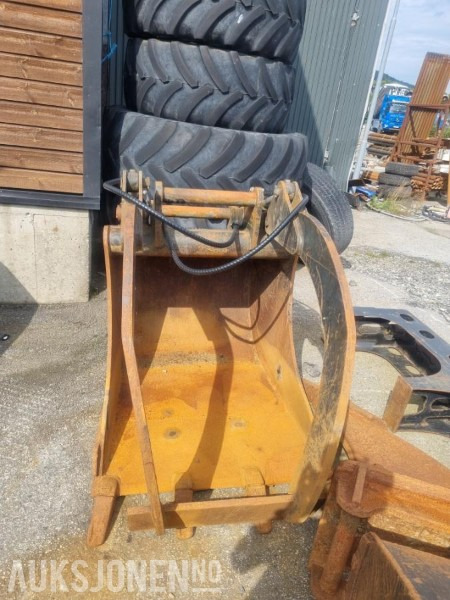 Graveskuff med hudraulisk grip / klo - S70 feste - Construction equipment: picture 1 Graveskuff med hudraulisk grip / klo - S70 feste - Construction equipment: picture 1