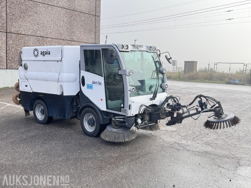 2017 Bucher CityCat 2020XL Feiemaskin / Euro 6 - Industrial equipment: picture 3 2017 Bucher CityCat 2020XL Feiemaskin / Euro 6 - Industrial equipment: picture 3