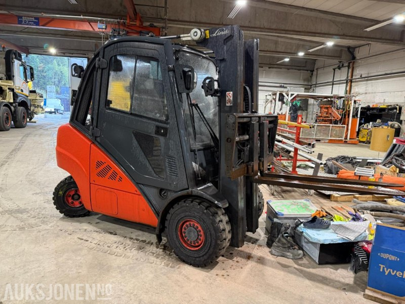 2018 Linde H35D truck 3500kg - Material handling equipment: picture 3 2018 Linde H35D truck 3500kg - Material handling equipment: picture 3