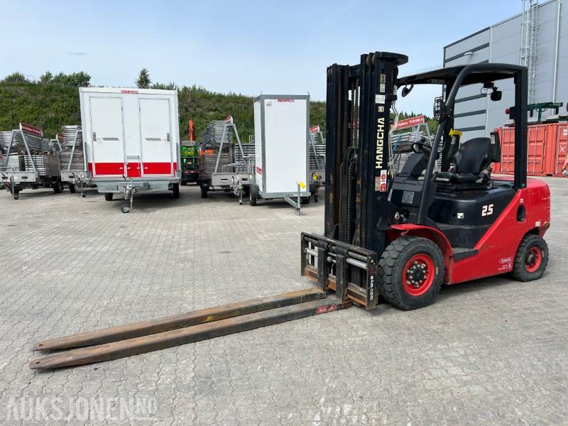 Hangcha CPCD25 - Material handling equipment: picture 1 Hangcha CPCD25 - Material handling equipment: picture 1