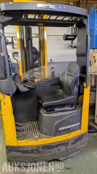 Jungheinrich etv 214 og ladder - skyvemastertruck - ingen minstepris - Material handling equipment: picture 3 Jungheinrich etv 214 og ladder - skyvemastertruck - ingen minstepris - Material handling equipment: picture 3