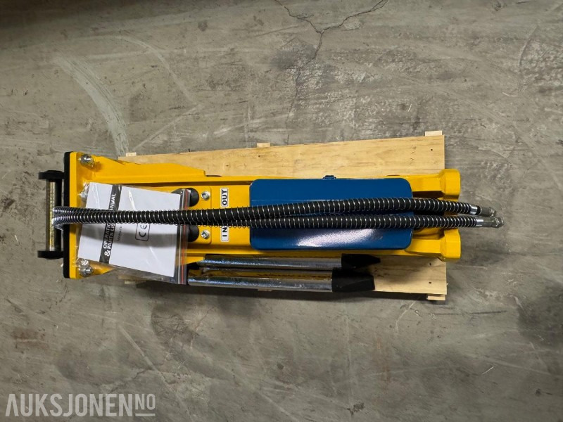 NY HENIMA PIGGHAMMER TIL 4-7 TONNS GRAVEMASKIN S40 M/GARANTI - Hydraulic hammer: picture 4 NY HENIMA PIGGHAMMER TIL 4-7 TONNS GRAVEMASKIN S40 M/GARANTI - Hydraulic hammer: picture 4
