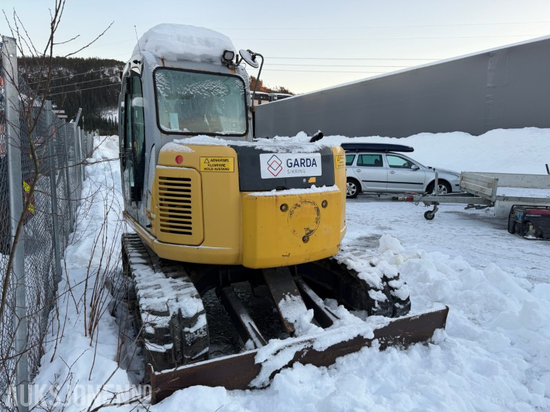 New Holland Kobelco E70SR-1ES – 2007-modell – 7,6 tonns korthekk beltegraver - Rotortilt - 2 skuffer - Excavator: picture 4 New Holland Kobelco E70SR-1ES – 2007-modell – 7,6 tonns korthekk beltegraver - Rotortilt - 2 skuffer - Excavator: picture 4