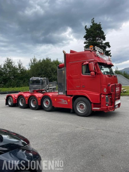 2010 Volvo FH16 8*4+2 Tungtrekker - Tractor unit: picture 3 2010 Volvo FH16 8*4+2 Tungtrekker - Tractor unit: picture 3