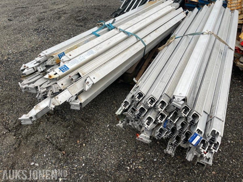 Stort antall sperrebommer til thermoskap - Truck: picture 1 Stort antall sperrebommer til thermoskap - Truck: picture 1