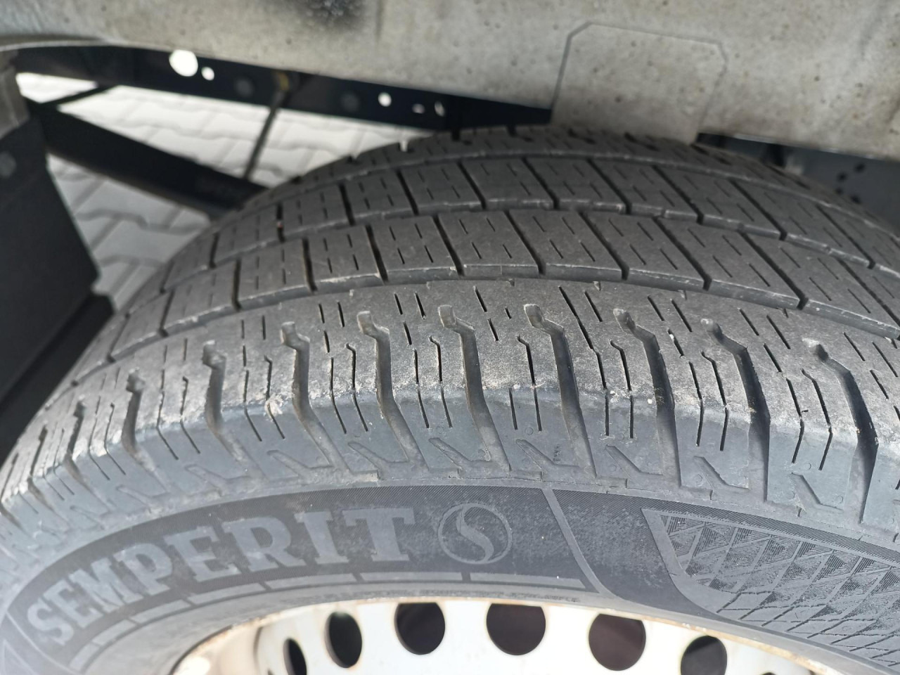 IVECO Daily 35S16A8V - Panel van: picture 4 IVECO Daily 35S16A8V - Panel van: picture 4