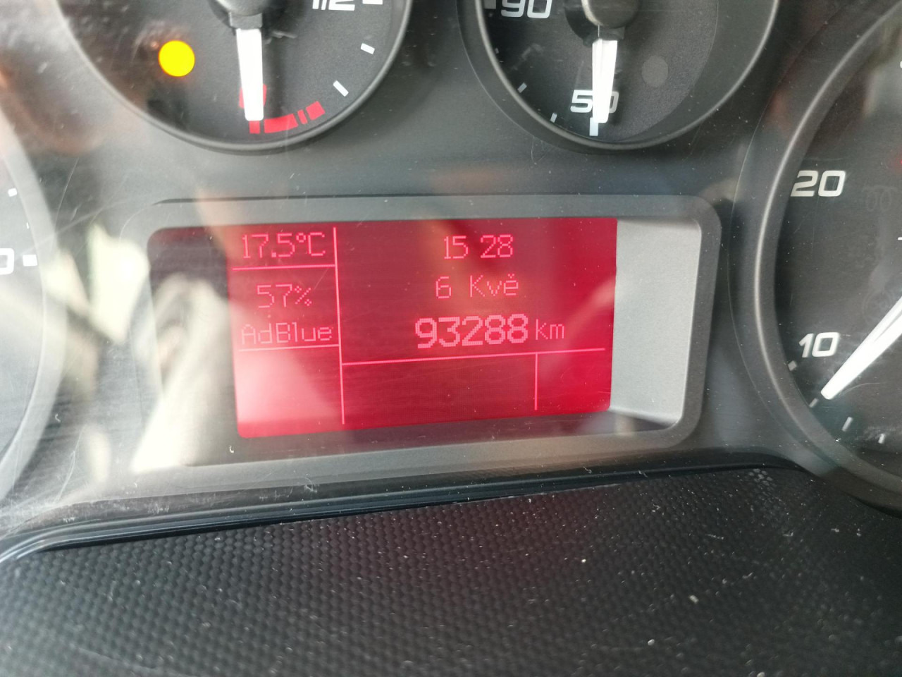 IVECO Daily 35S16V - Panel van: picture 4 IVECO Daily 35S16V - Panel van: picture 4