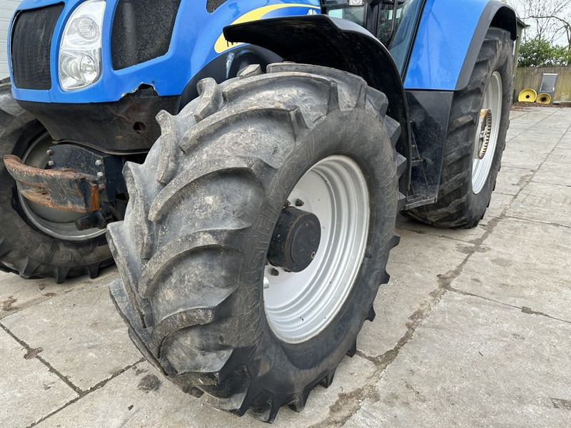 Farm tractor New Holland TVT 195 Dutch registration: picture 10