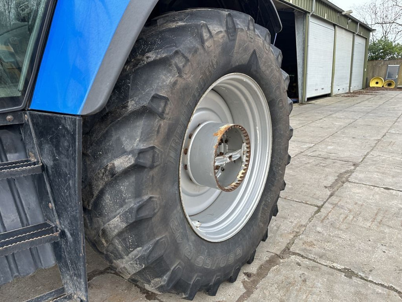 Farm tractor New Holland TVT 195 Dutch registration: picture 9