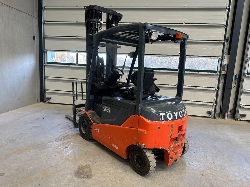 Toyota 8 FBMKT 30 3 ton lifting capacity - Electric forklift: picture 2 Toyota 8 FBMKT 30 3 ton lifting capacity - Electric forklift: picture 2