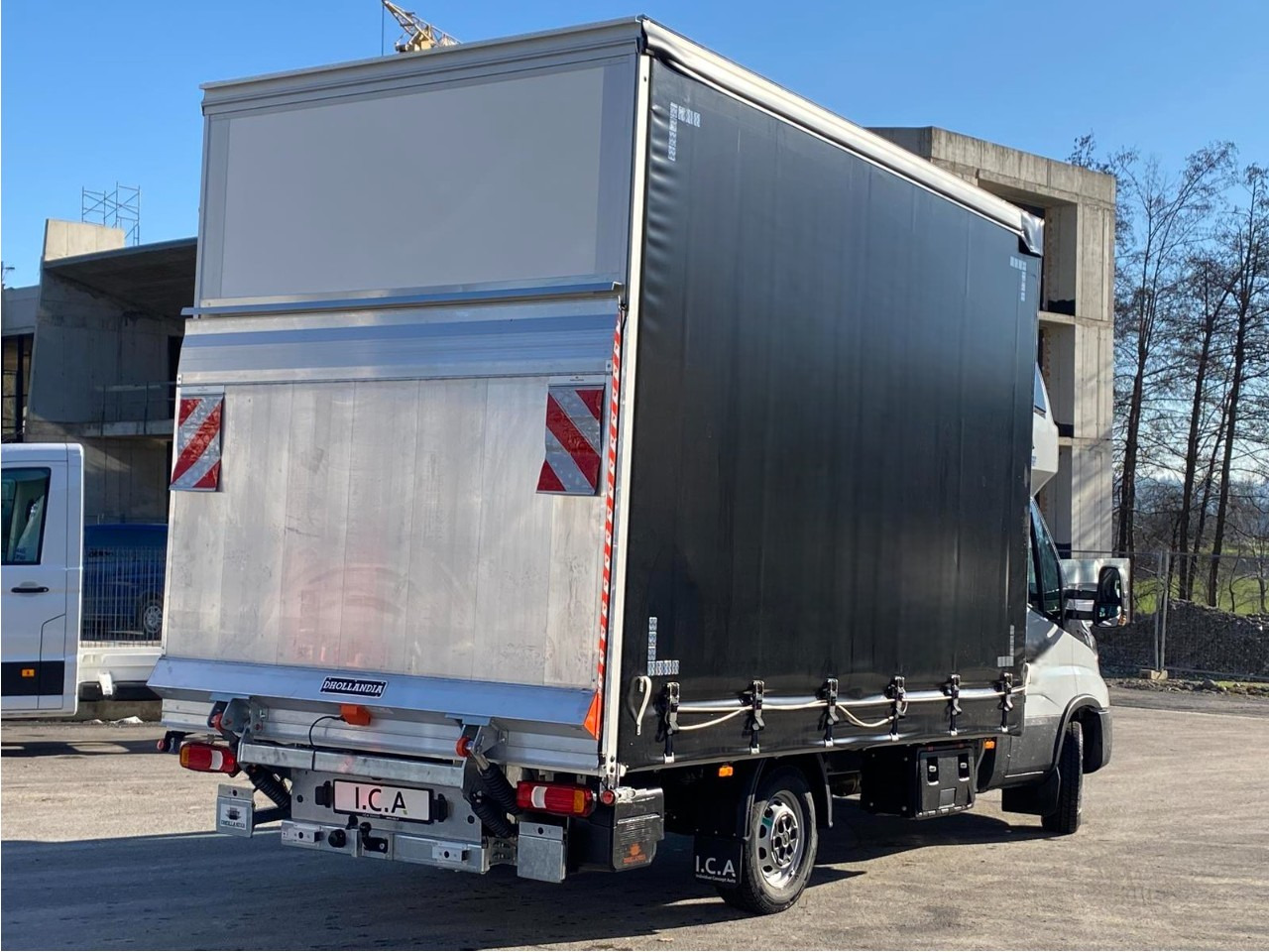 New Curtain side van IVECO DAILY 35S18HP  D30C | PRITSCHE PLANE + SCHLAFKABINE + LADERAMPE: picture 7