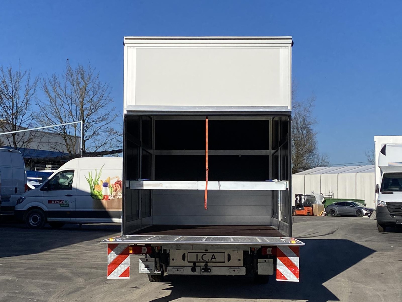 New Curtain side van IVECO DAILY 35S18HP  D30C | PRITSCHE PLANE + SCHLAFKABINE + LADERAMPE: picture 20