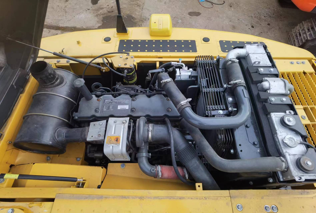 Crawler excavator Komatsu PC200 PC210 PC220 Used Excavator Crawler Hydraulic High Quality Secondhand Excavator for Sale: picture 8