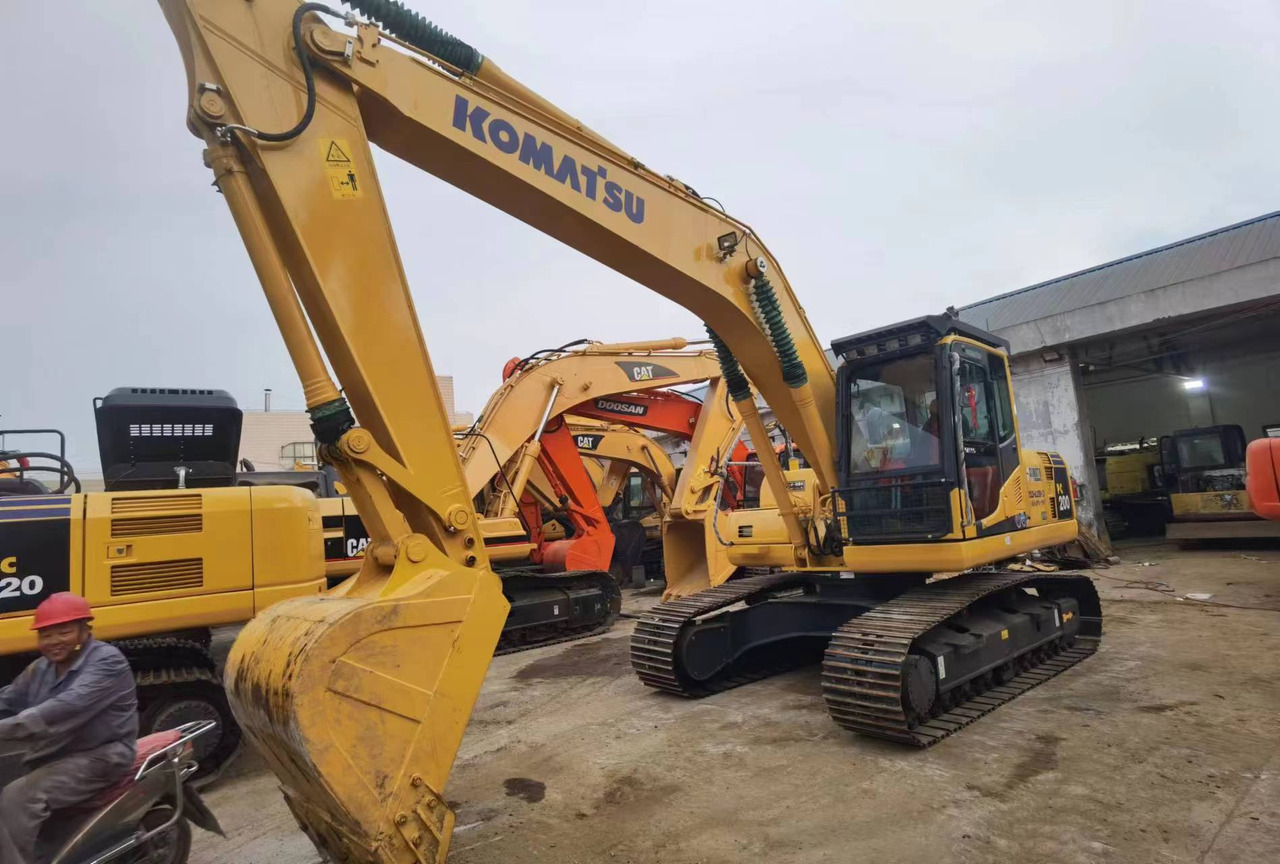 Crawler excavator Komatsu PC200 PC210 PC220 Used Excavator Crawler Hydraulic High Quality Secondhand Excavator for Sale: picture 6