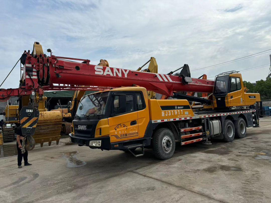 SANY 25 Ton Crane Truck Crane SANY STC250 QY50C STC750 STC1000 XCMG ZOOOMLION TADANO KOBELCO CRANES FOR SALE - Mobile crane: picture 2 SANY 25 Ton Crane Truck Crane SANY STC250 QY50C STC750 STC1000 XCMG ZOOOMLION TADANO KOBELCO CRANES FOR SALE - Mobile crane: picture 2