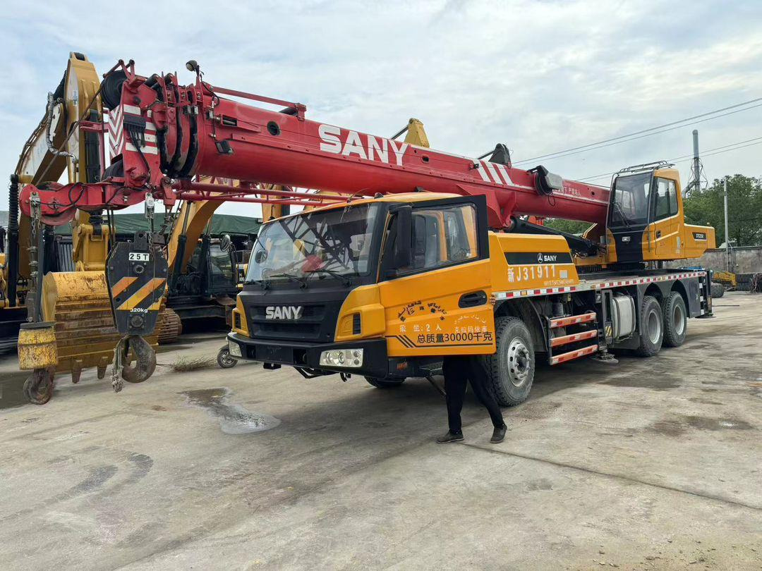 Mobile crane Sany Used Truck Crane 25 Ton with Excellent Work Performance and 1 year Warrenty: picture 7