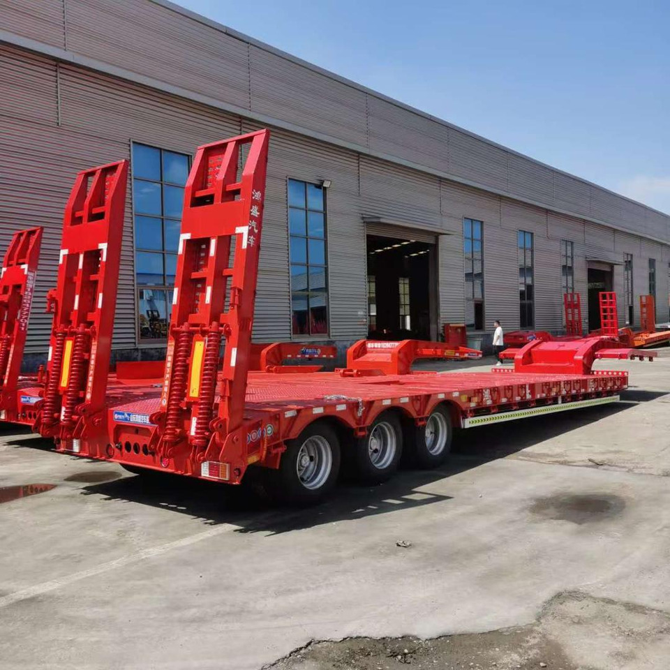 ZHICHENG Semni Flat Bed Low Bed Floater with 3 Axles 4 Axles New or Used 12M 13.75M In High Quality - Low loader semi-trailer: picture 1 ZHICHENG Semni Flat Bed Low Bed Floater with 3 Axles 4 Axles New or Used 12M 13.75M In High Quality - Low loader semi-trailer: picture 1