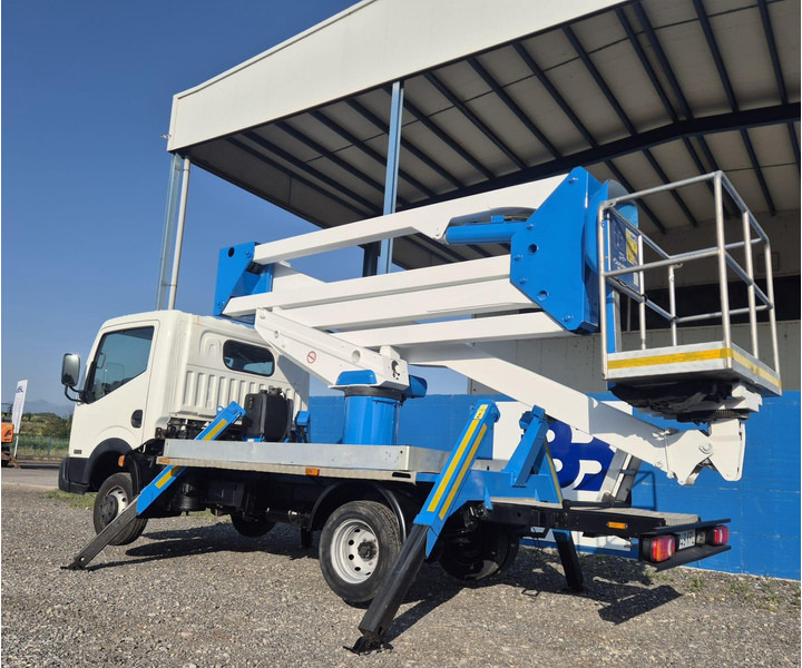 Nissan CABSTAR 35.12 SOCAGE DA320 - Truck, Crane truck: picture 4 Nissan CABSTAR 35.12 SOCAGE DA320 - Truck, Crane truck: picture 4