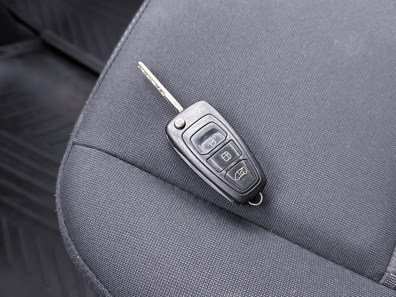 Ford Transit Custom 280 2.0 TDCI L1H1 Trend Sync Navigatie Trekhaak Achteruitrijcamera Cruise Control Betimmering leasing Ford Transit Custom 280 2.0 TDCI L1H1 Trend Sync Navigatie Trekhaak Achteruitrijcamera Cruise Control Betimmering: picture 11