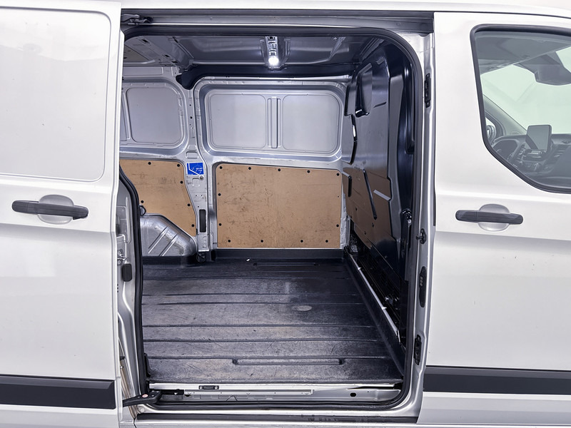Ford Transit Custom 280 2.0 TDCI L1H1 Trend Sync Navigatie Trekhaak Achteruitrijcamera Cruise Control Betimmering leasing Ford Transit Custom 280 2.0 TDCI L1H1 Trend Sync Navigatie Trekhaak Achteruitrijcamera Cruise Control Betimmering: picture 18
