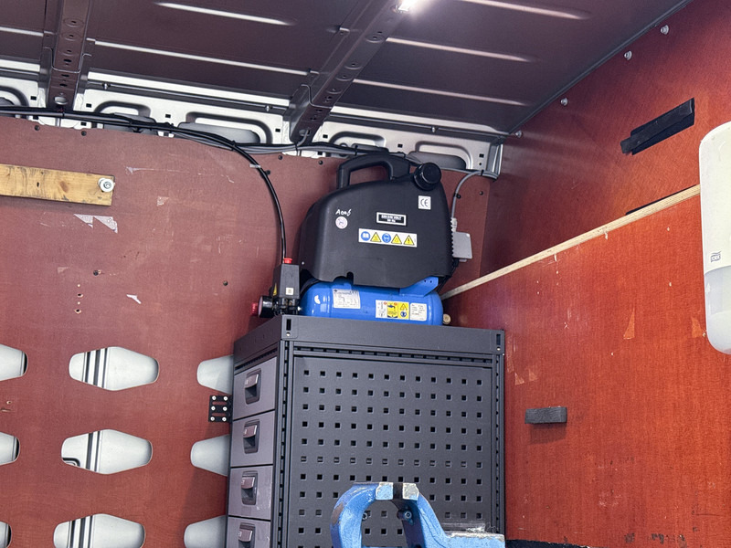 Panel van Mercedes-Benz Sprinter 314 2.2 CDI Inrichting Laadlift Betimmering Cruise Control Parkeersensoren Automaat 220v omvormer Geveerde stoel: picture 18