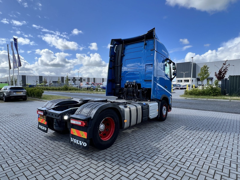 Volvo FH 460 4x2 trekker Globetrotter / 2x Fuel Tank - Tractor unit: picture 5 Volvo FH 460 4x2 trekker Globetrotter / 2x Fuel Tank - Tractor unit: picture 5