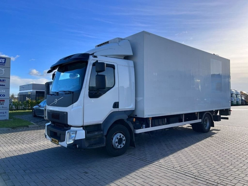 Volvo FL 250 4x2 Koelwagen Thermo king V600 / Tailgate Dhollandia 2000kg - Refrigerator truck: picture 1 Volvo FL 250 4x2 Koelwagen Thermo king V600 / Tailgate Dhollandia 2000kg - Refrigerator truck: picture 1