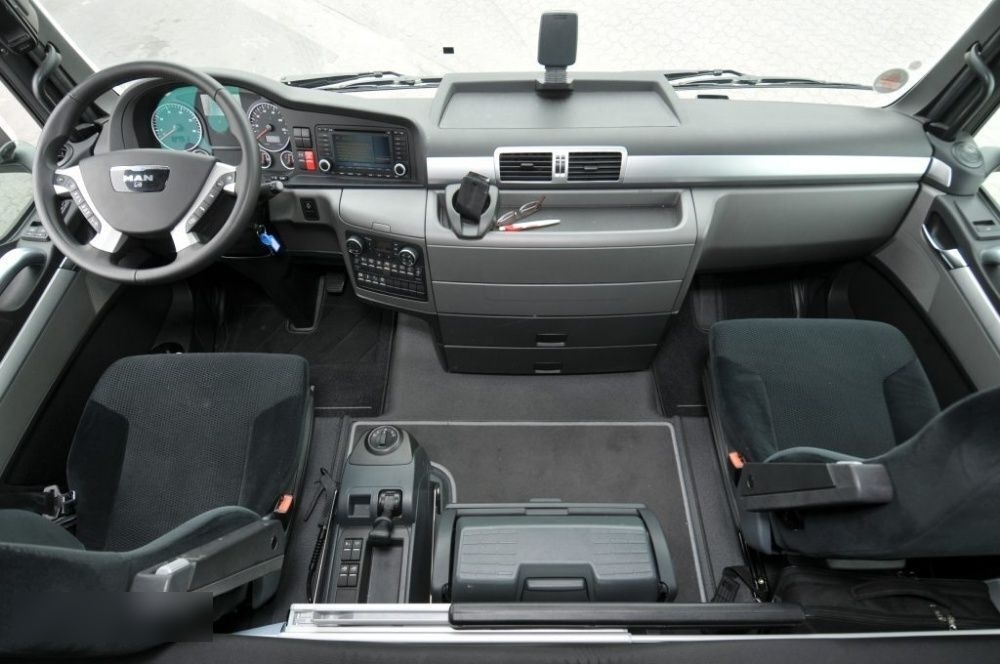 Elemente cabina interior MAN TGX truck - Body and exterior for Truck: picture 1 Elemente cabina interior MAN TGX truck - Body and exterior for Truck: picture 1