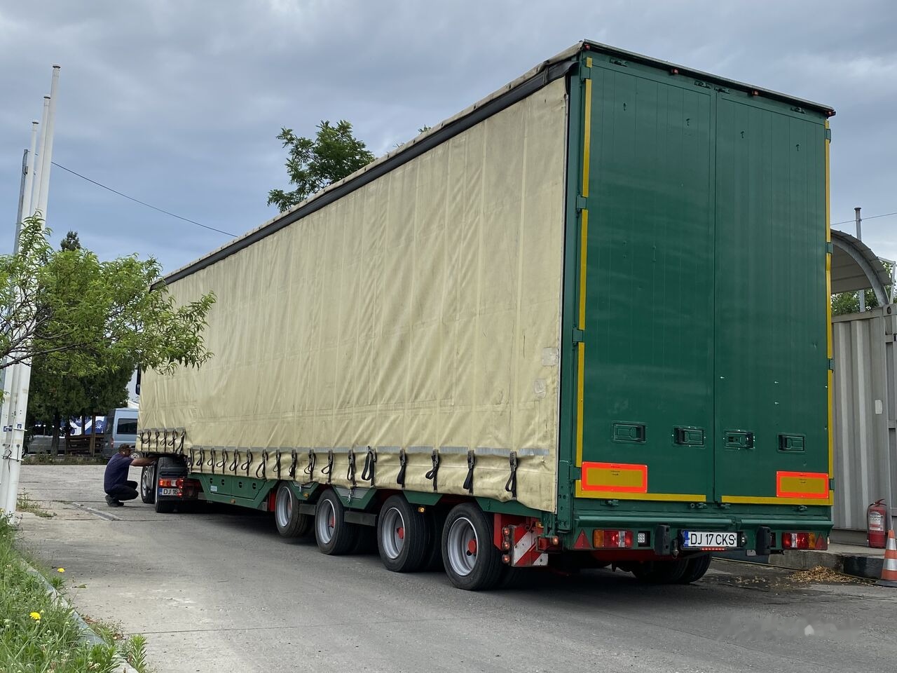 Meusburger Typ: MPG-4 - trailer combine / tractoare / vole - axe viratoare - Low loader semi-trailer: picture 1 Meusburger Typ: MPG-4 - trailer combine / tractoare / vole - axe viratoare - Low loader semi-trailer: picture 1