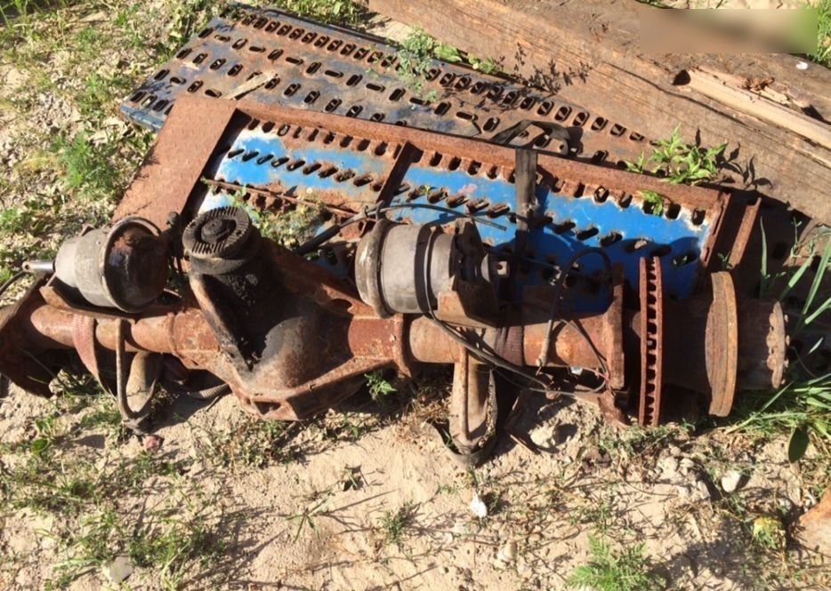 Renault Midlum - Axle and parts for Truck: picture 1 Renault Midlum - Axle and parts for Truck: picture 1