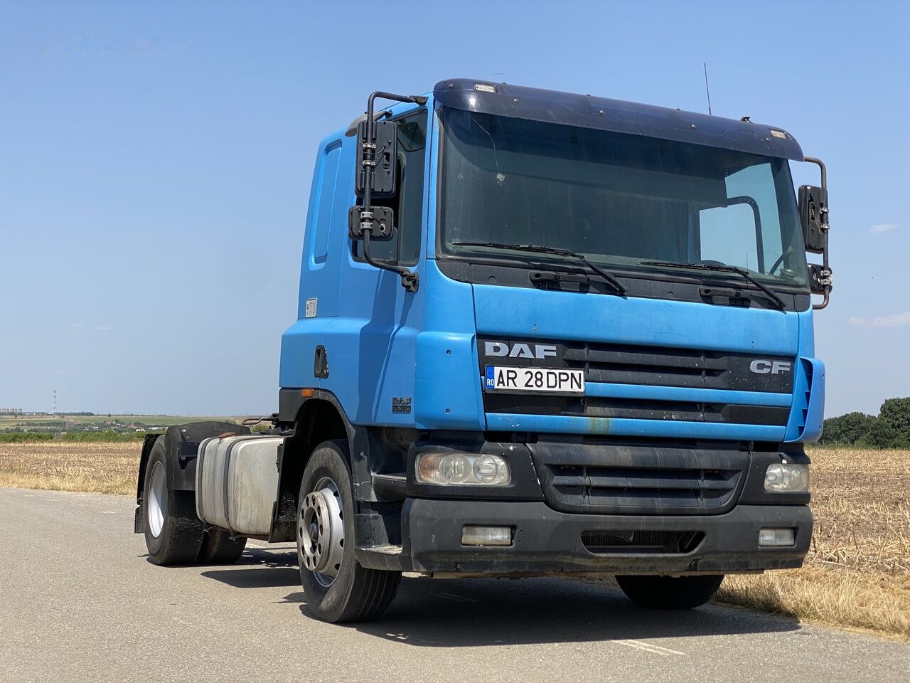 DAF CF 75 360 XF : EURO 3 RETARDER : 2001 : EXPORT Possible : Small - Tractor unit: picture 1 DAF CF 75 360 XF : EURO 3 RETARDER : 2001 : EXPORT Possible : Small - Tractor unit: picture 1