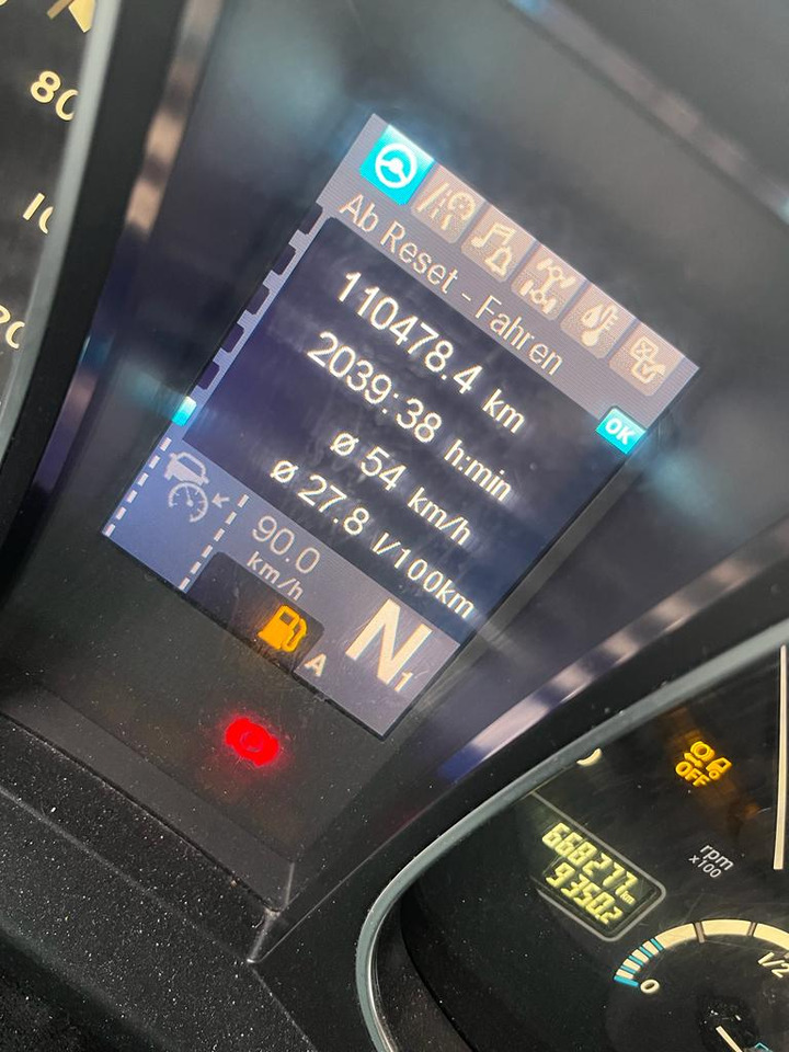 MERCEDES-BENZ ACTROS 1843 4x2 MP4 STANDARD / 650 km / 27% consumption / TOPPP - Tractor unit: picture 5 MERCEDES-BENZ ACTROS 1843 4x2 MP4 STANDARD / 650 km / 27% consumption / TOPPP - Tractor unit: picture 5