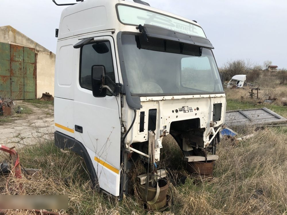 Volvo FH 12 truck - Cab for Truck: picture 2 Volvo FH 12 truck - Cab for Truck: picture 2