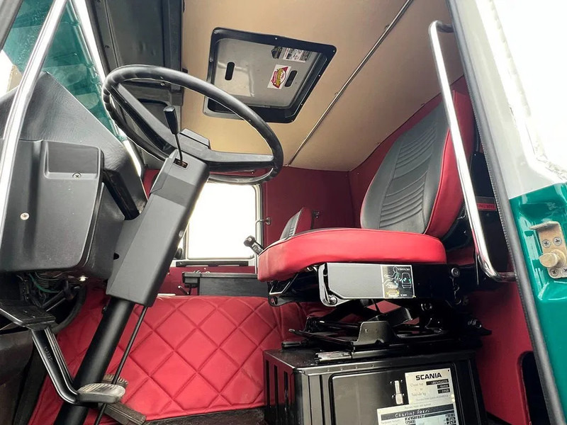 Tractor unit Scania LB141 V8 Scania Vabis total restauration: picture 14