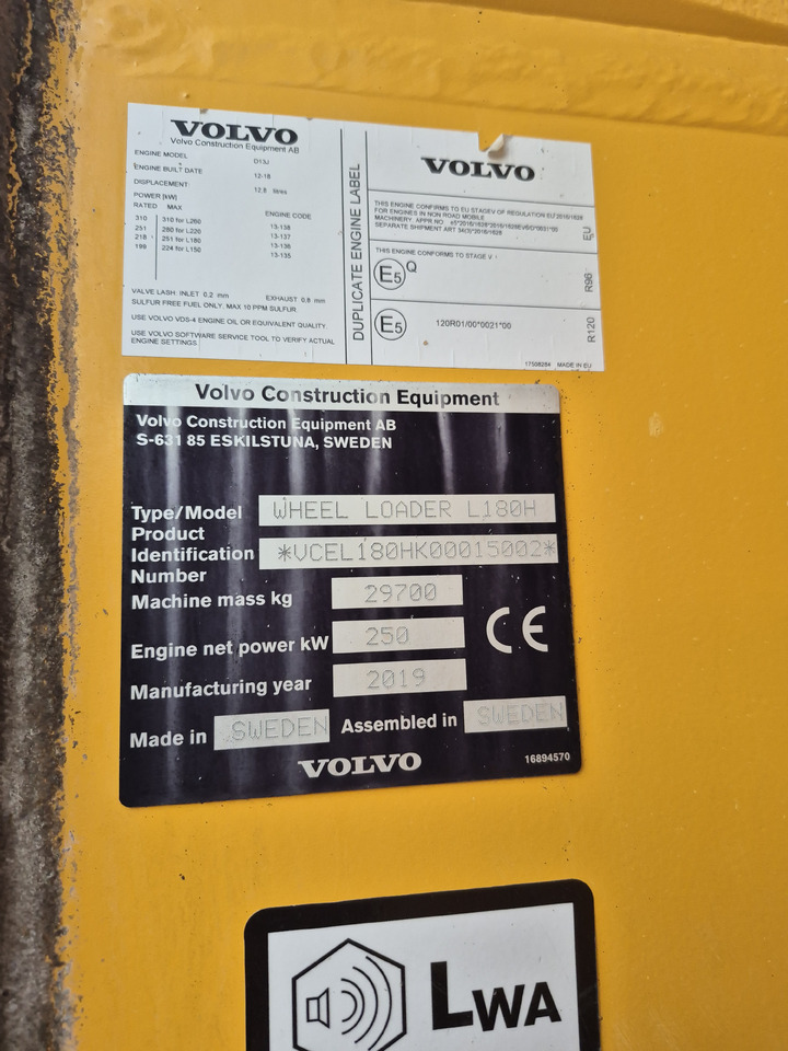 Wheel loader VOLVO L180H: picture 12