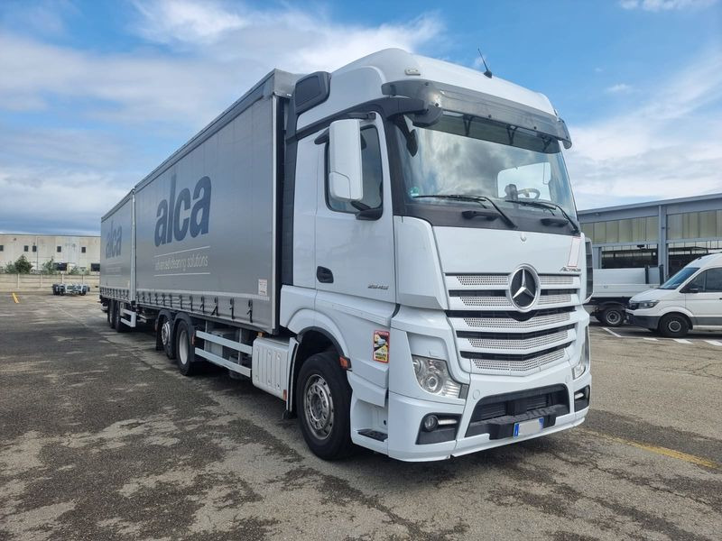 MERCEDES ACTROS MOTRICE + BIGA ACTROS 26.45 - Curtainsider truck: picture 2 MERCEDES ACTROS MOTRICE + BIGA ACTROS 26.45 - Curtainsider truck: picture 2