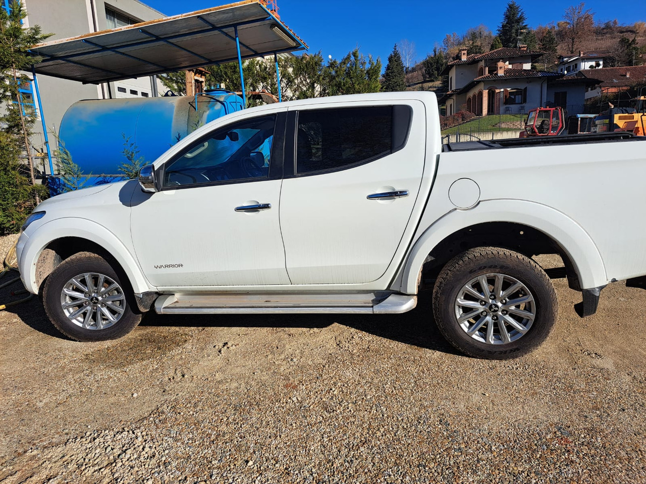 MITSUBISHI MITSUBISHI L200 - Pickup truck: picture 3 MITSUBISHI MITSUBISHI L200 - Pickup truck: picture 3