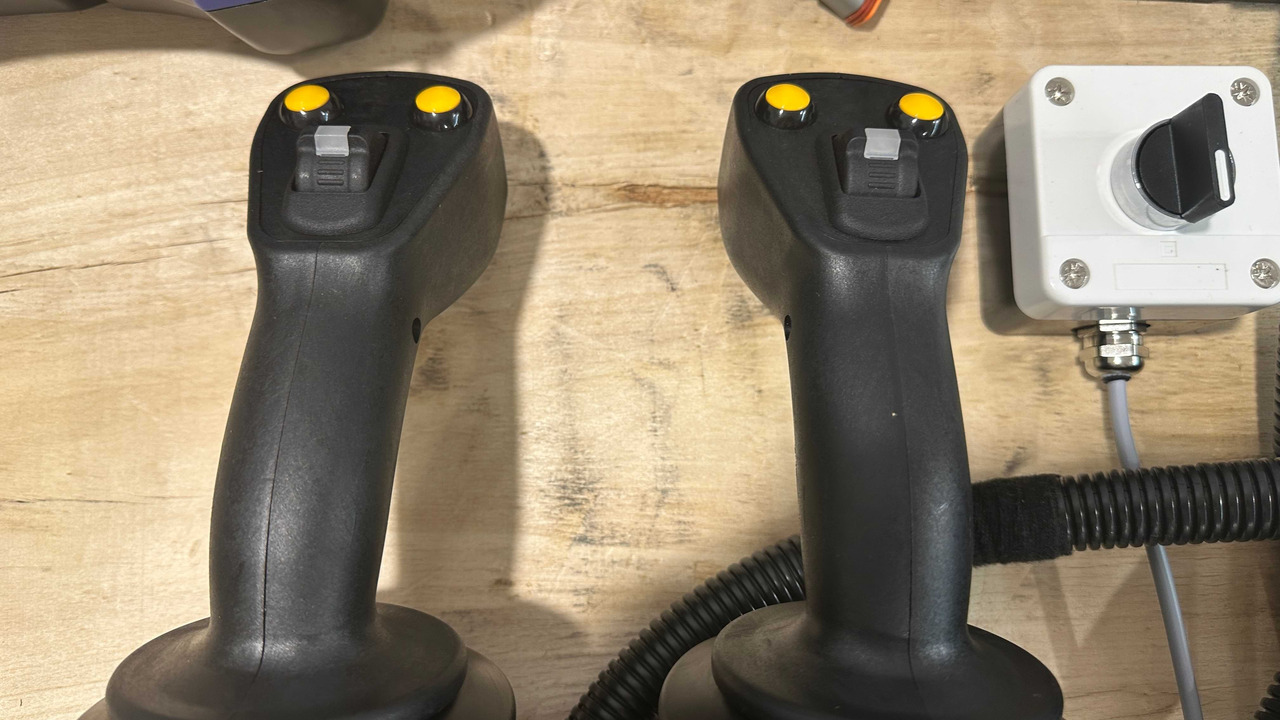 Forestry equipment Proportional Valve Walvoil DPX100 with Control Scanreco RC400 and JP Joysticks PWM for Palfinger, Kubota, Kesla: picture 6